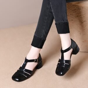 Hollow Retro Strap All-matching Chunky Heel Sandals